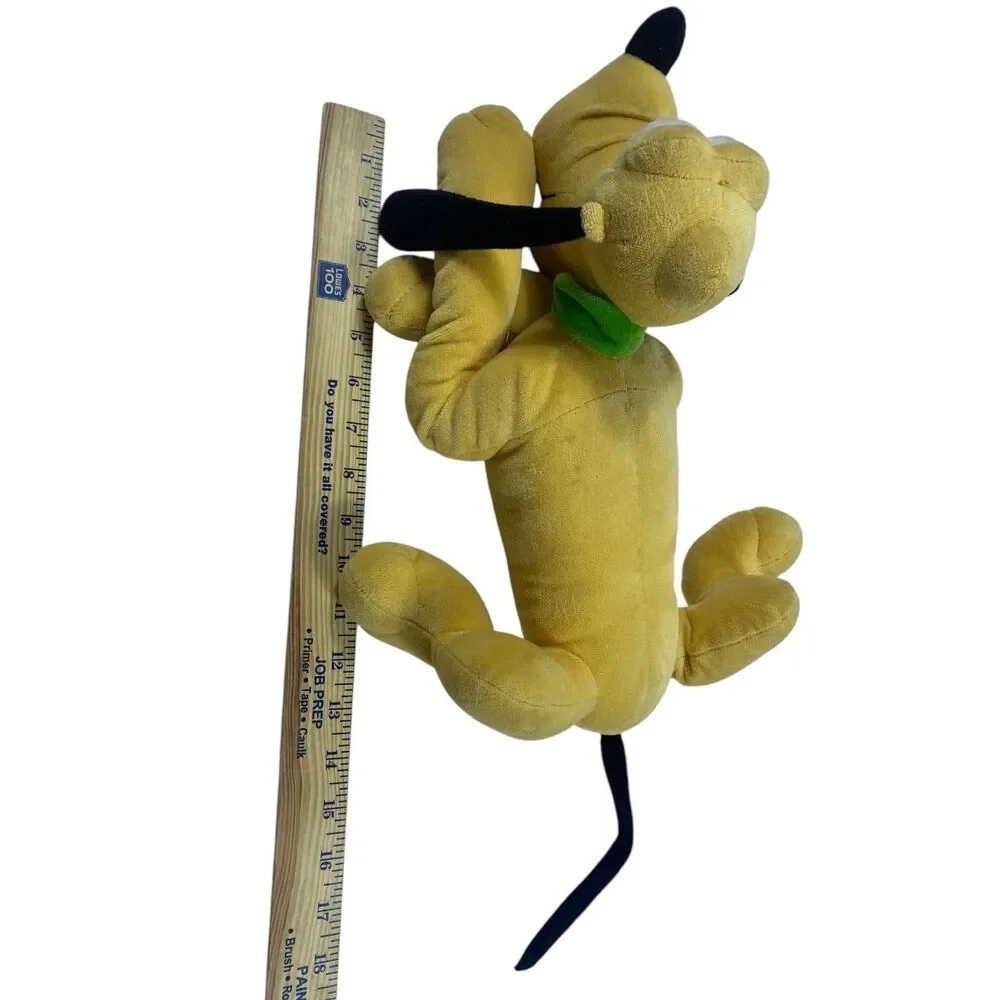 2 Disney Store Classics Tigger & Pluto Plush Winnie Pooh 12